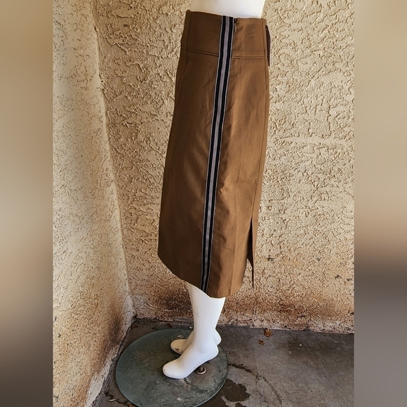 Love Over H8 | Army Wolfe Pencil Skirt - Picture 4 of 9